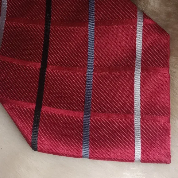 Donald J. Trump Silk Dress Tie classic red stripe - Picture 2 of 4